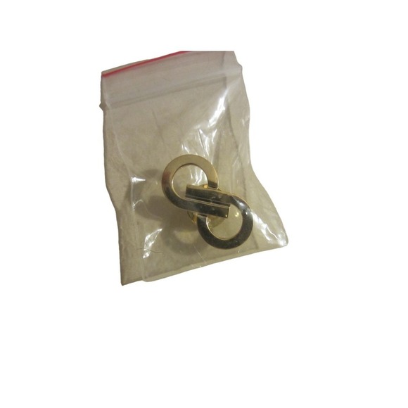 Poshmark Ambassador Pin Poshfixings Poshfest Gold Posh Swag - Picture 1 of 6